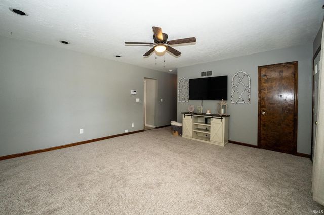 1630 N Colony Road, Evansville, IN 47715