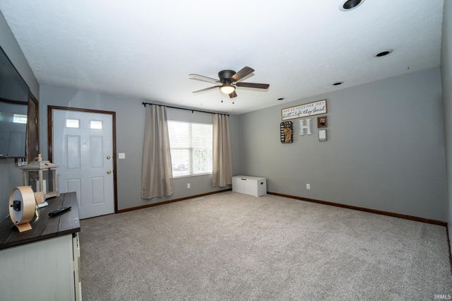 1630 N Colony Road, Evansville, IN 47715
