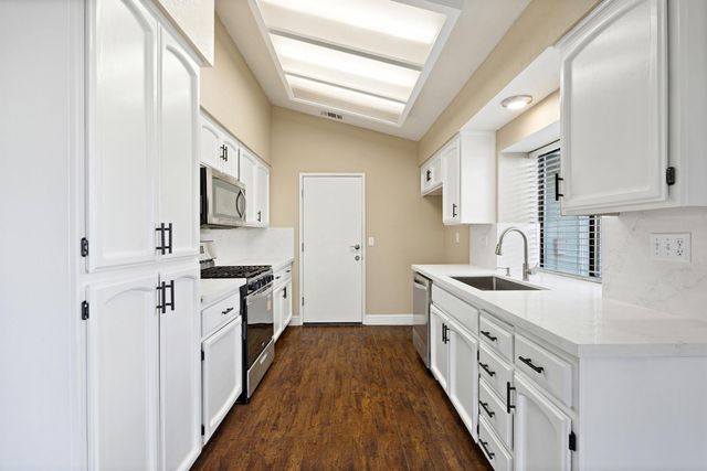 1313 Tranquil Ln, Ceres, CA 95307