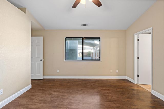1313 Tranquil Ln, Ceres, CA 95307