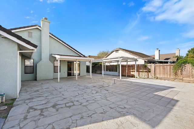 1313 Tranquil Ln, Ceres, CA 95307
