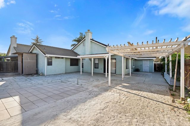 1313 Tranquil Ln, Ceres, CA 95307
