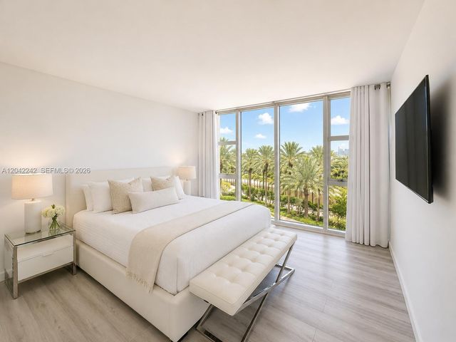10275 Collins Ave 431, Bal Harbour, FL 33154