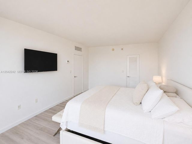 10275 Collins Ave 431, Bal Harbour, FL 33154