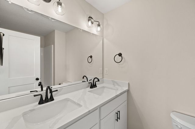 925 Percheron Lane, Norwalk, IA 50211