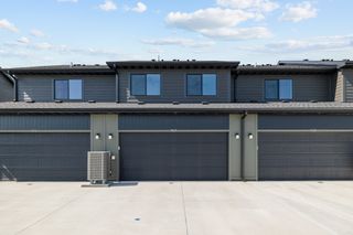 925 Percheron Lane, Norwalk, IA 50211