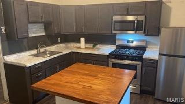 4537 S Compton Avenue, St Louis, MO 63111