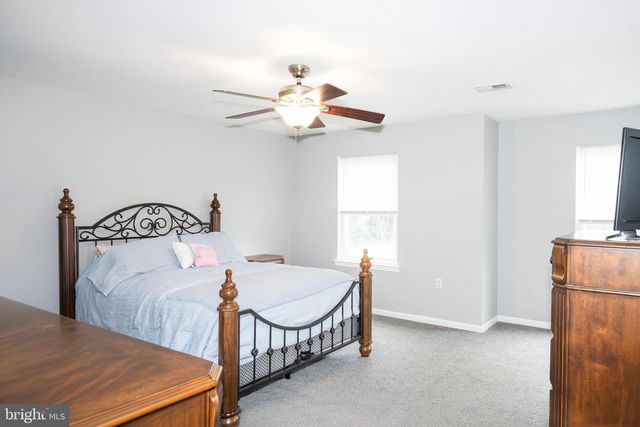 20 RICCIS DR, Jackson, NJ 08527
