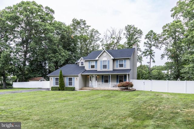 20 RICCIS DR, Jackson, NJ 08527