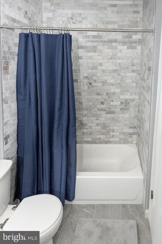 20 RICCIS DR, Jackson, NJ 08527