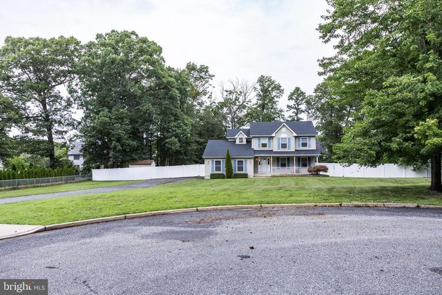 20 RICCIS DR, Jackson, NJ 08527