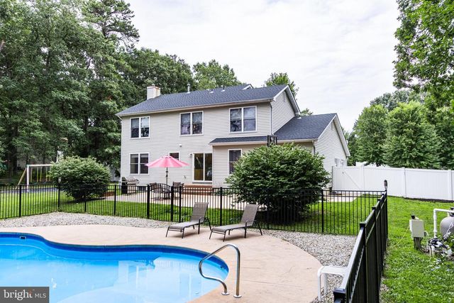 20 RICCIS DR, Jackson, NJ 08527