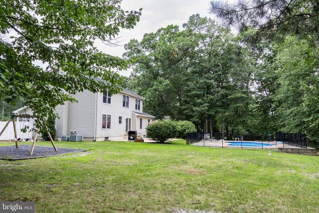 20 RICCIS DR, Jackson, NJ 08527