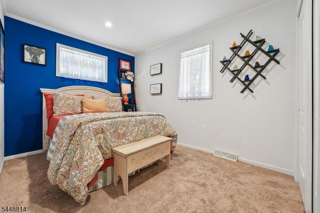 213 Hudson Ave, Hopatcong Boro, NJ 07843