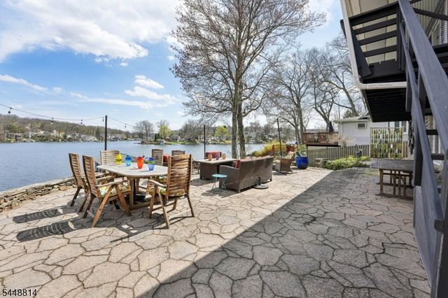 213 Hudson Ave, Hopatcong Boro, NJ 07843