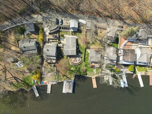 213 Hudson Ave, Hopatcong Boro, NJ 07843