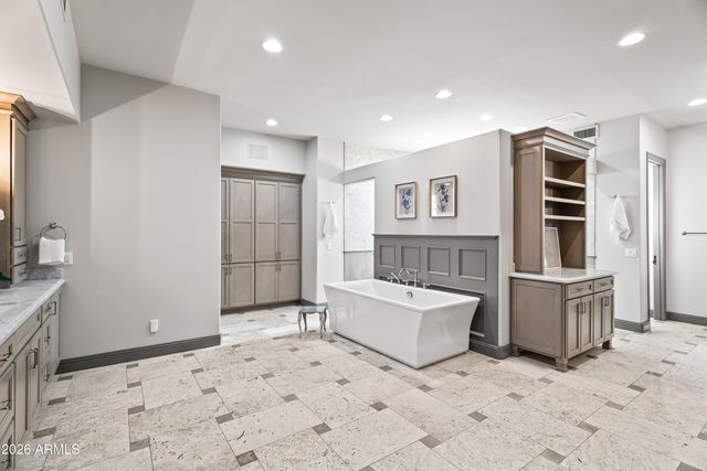 6991 E IRONWOOD Drive, Paradise Valley, AZ 85253