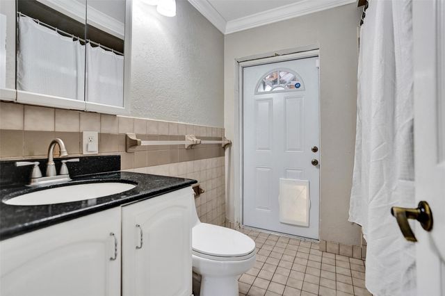 4221 NE 13th Ave, Oakland Park, FL 33334