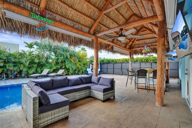 4221 NE 13th Ave, Oakland Park, FL 33334