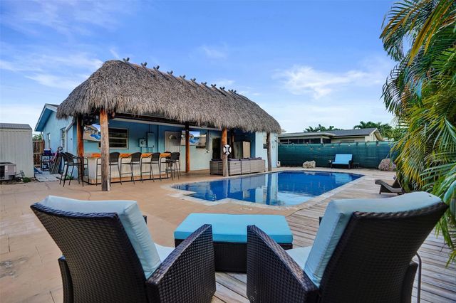 4221 NE 13th Ave, Oakland Park, FL 33334