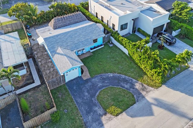 4221 NE 13th Ave, Oakland Park, FL 33334