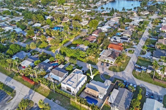 4221 NE 13th Ave, Oakland Park, FL 33334