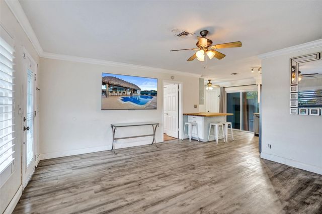 4221 NE 13th Ave, Oakland Park, FL 33334