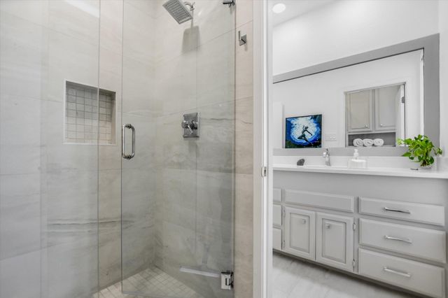 102 A Bunny Run, Horseshoe Bay, TX 78657