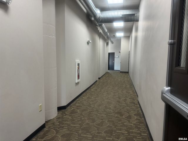 100 19TH Street, Rock Island, IL 61201