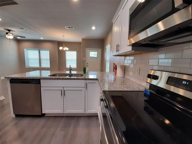 16974 W Hammon, Montgomery, TX 77316