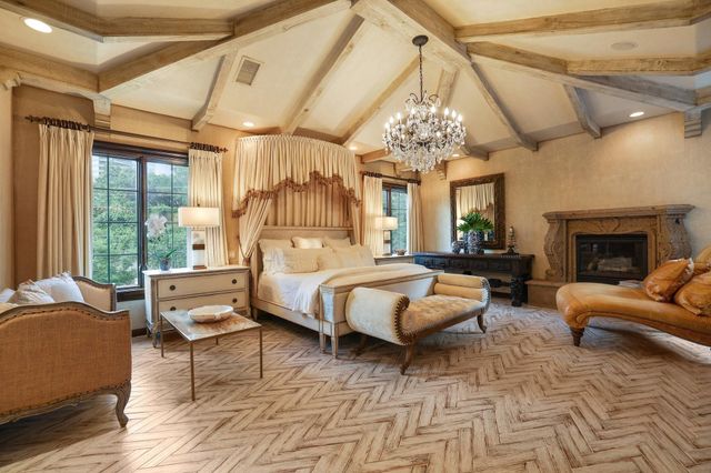 5007 Cedar Creek Drive, Houston, TX 77056