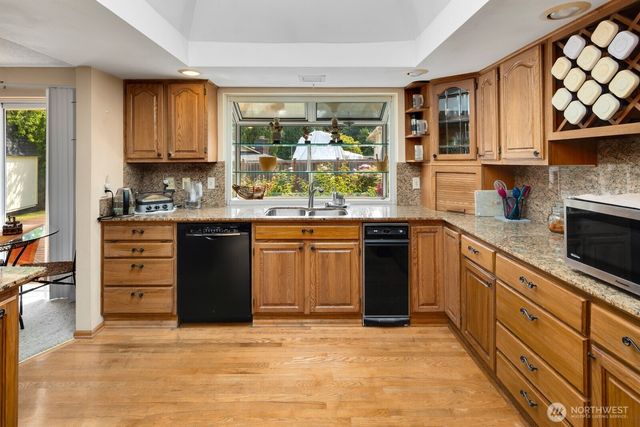 6906 149th Avenue NE, Redmond, WA 98052