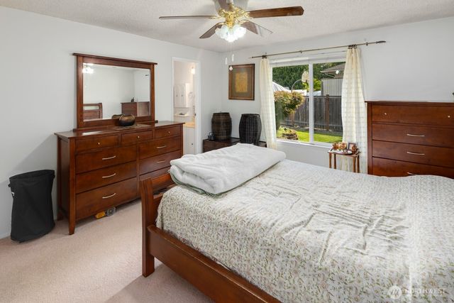 6906 149th Avenue NE, Redmond, WA 98052