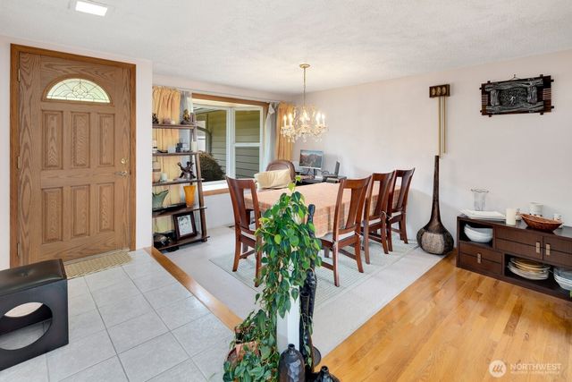 6906 149th Avenue NE, Redmond, WA 98052