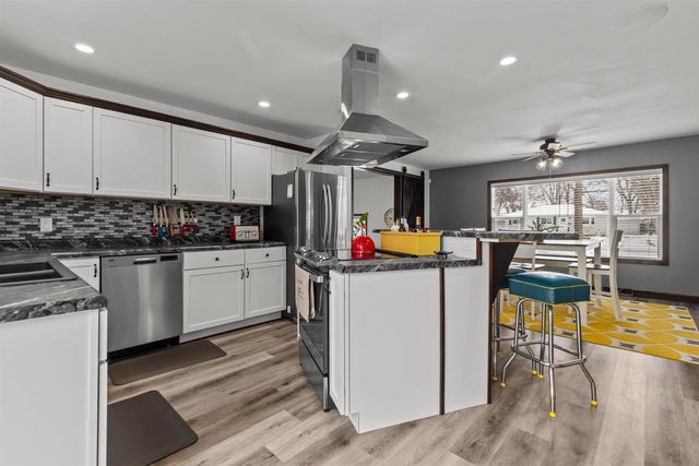 801 OAK STREET, Shawano, WI 54166