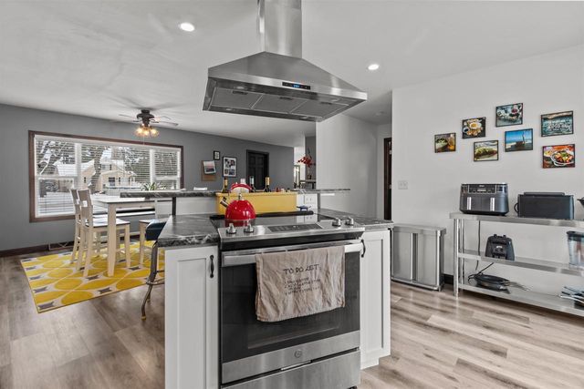 801 OAK STREET, Shawano, WI 54166