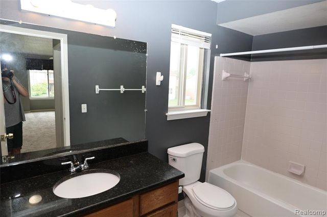 3361 Milcroft Court, Canton, MI 48188