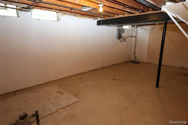 3361 Milcroft Court, Canton, MI 48188