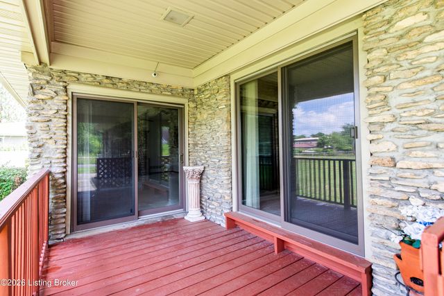7106 St Anthony Church Rd, Louisville, KY 40214