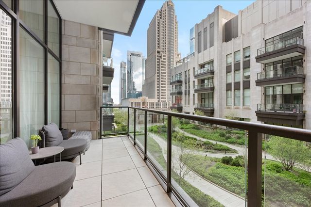 435 N Michigan Avenue 414, Chicago, IL 60611