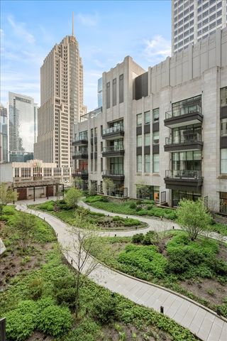 435 N Michigan Avenue 414, Chicago, IL 60611