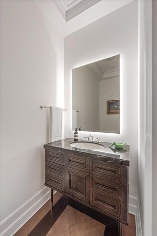 435 N Michigan Avenue 414, Chicago, IL 60611