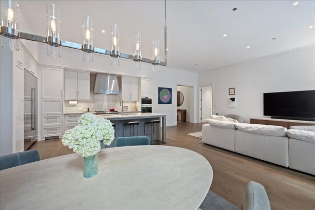 435 N Michigan Avenue 414, Chicago, IL 60611