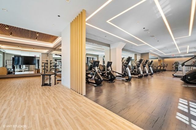 435 N Michigan Avenue 414, Chicago, IL 60611