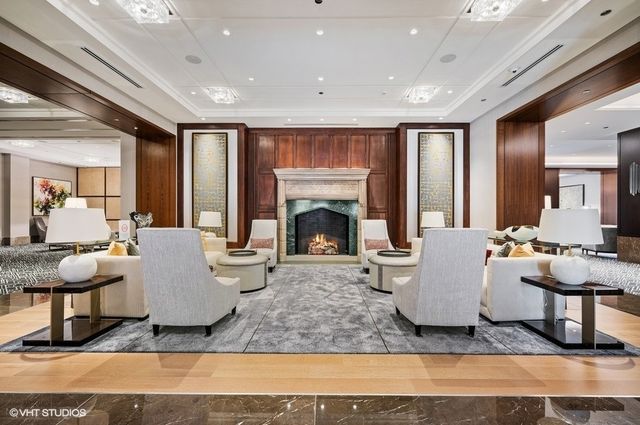 435 N Michigan Avenue 414, Chicago, IL 60611