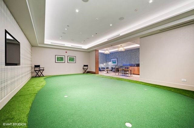 435 N Michigan Avenue 414, Chicago, IL 60611