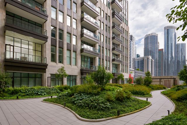 435 N Michigan Avenue 414, Chicago, IL 60611