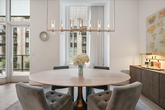 435 N Michigan Avenue 414, Chicago, IL 60611