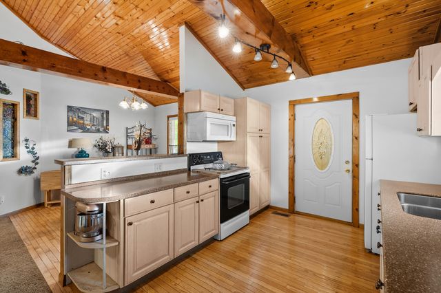 56200 California Road, Pokagon Twp, MI 49047