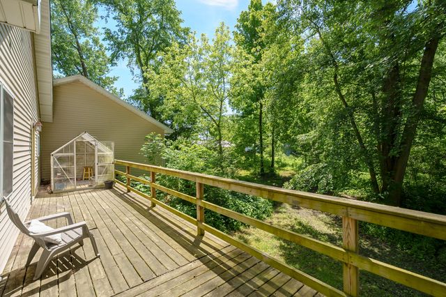 56200 California Road, Pokagon Twp, MI 49047